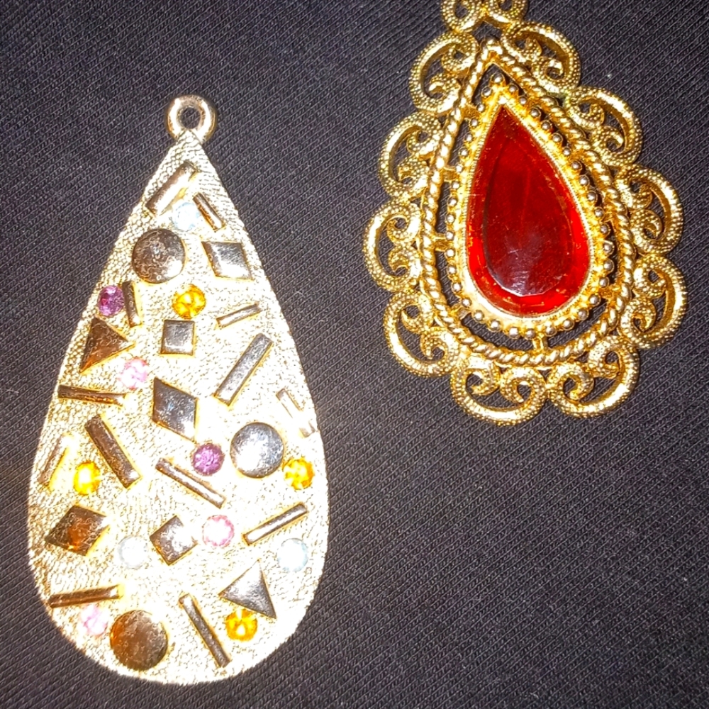 Vintage costume jewlery